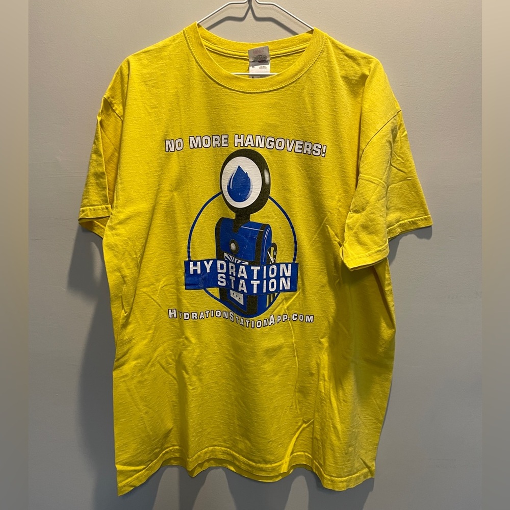 FRUIT OF THE LOOM - yellow T-shirt branded for “HydrationStationApp.com”
